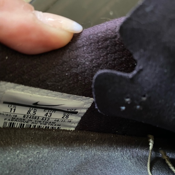 Womens Nike MetCons - Picture 5 of 5